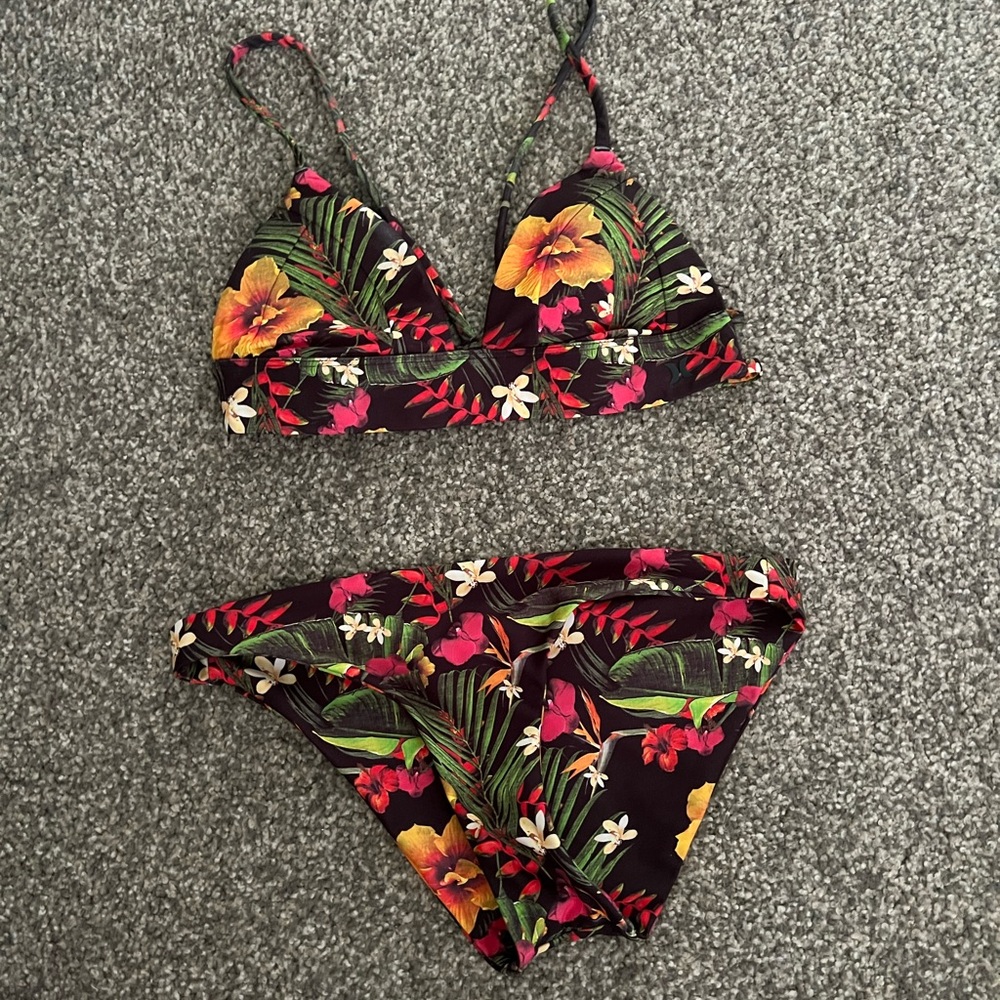 Hurley bikini